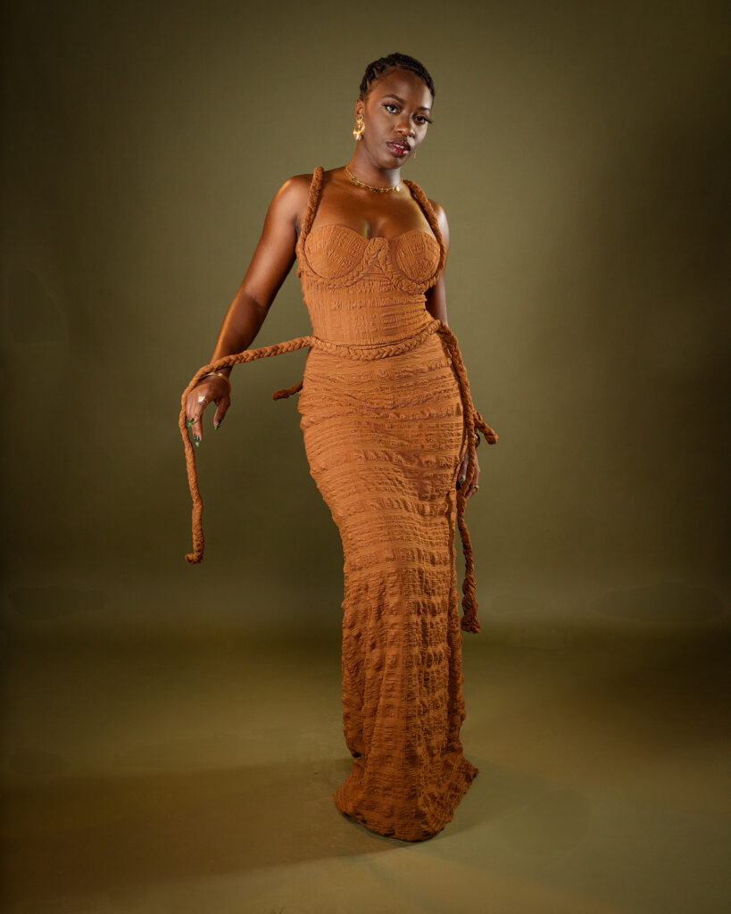 les looks lafrancoisedakar - la robe moulante